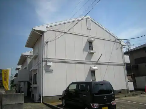 ネオハイツ・テールC棟