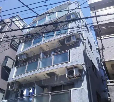 ロイヤル平間