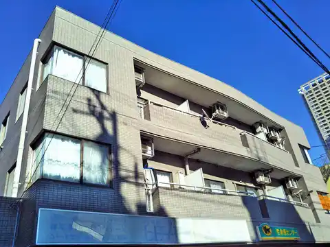 壱番館