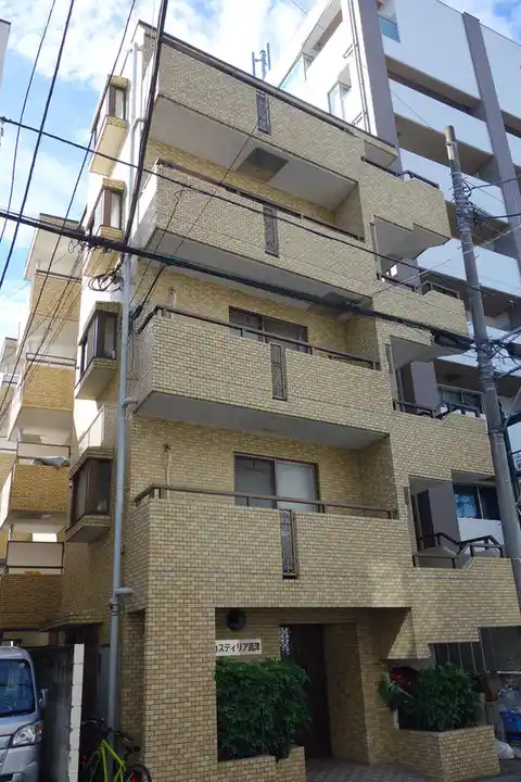 カステイリア高津