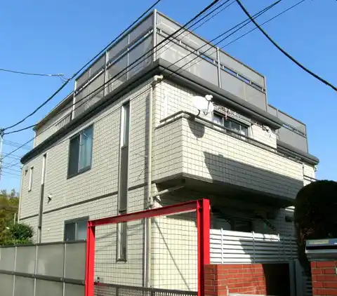 KHOUSE
