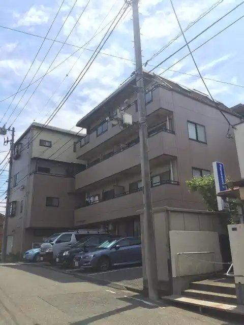 ケインズ・コート
