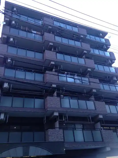 フォンテーヌ下前