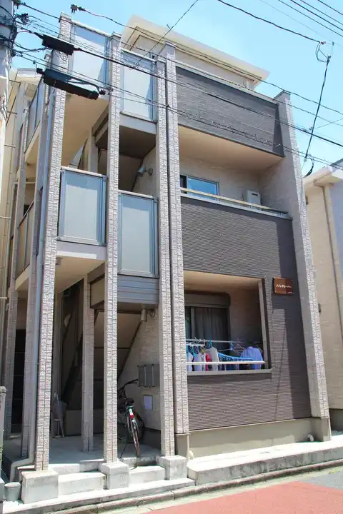 メゾンクローバー