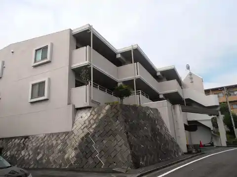 サングレイス京王堀之内court A