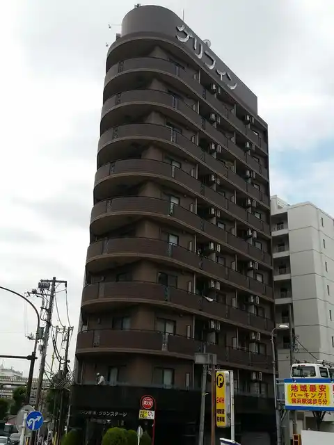 グリフィン横浜・グランステージ