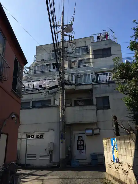 サンユーハイツ