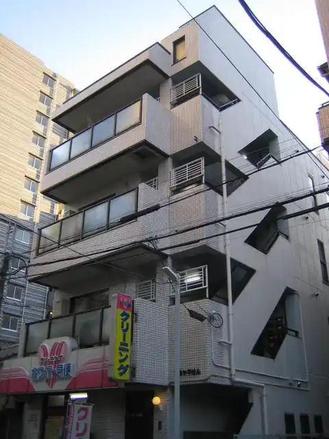 秋山ビル