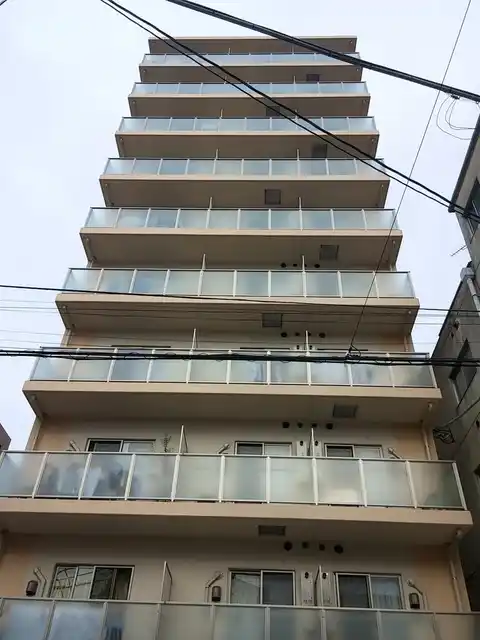 フェリスレガーロエス
