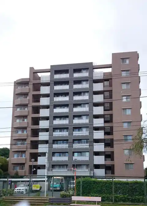 アリュール鎌倉岩瀬