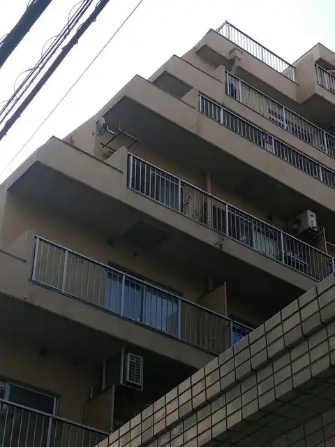 日興パレス