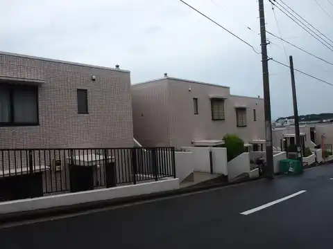 アーバン杉田