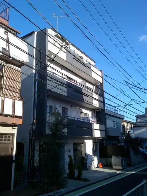 ラカーサエッセ