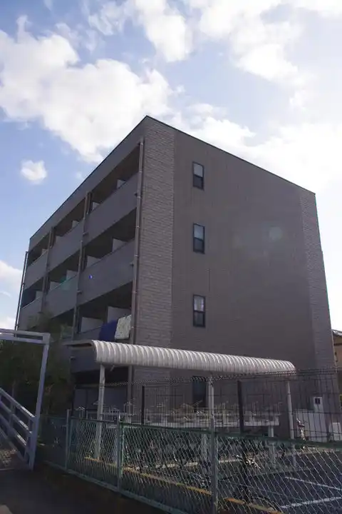 アンプルールフェールグランデール
