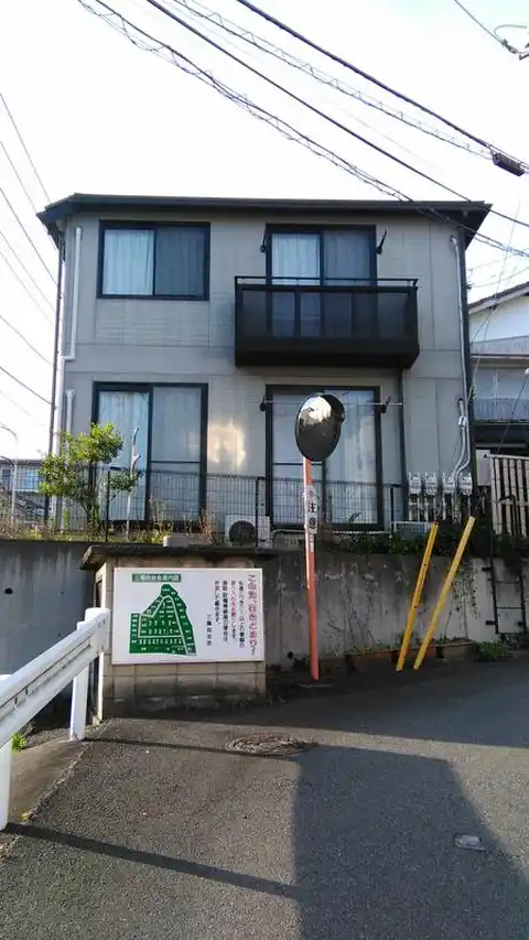 リリィハイツ