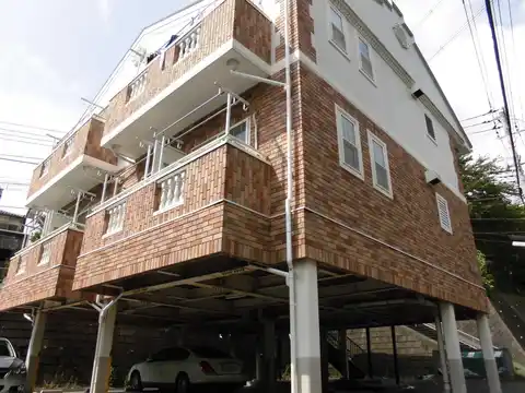 サンパレス港南台A