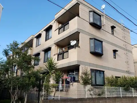 ファミール日之出C