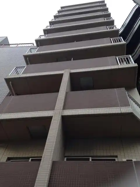 ディアコート八番館