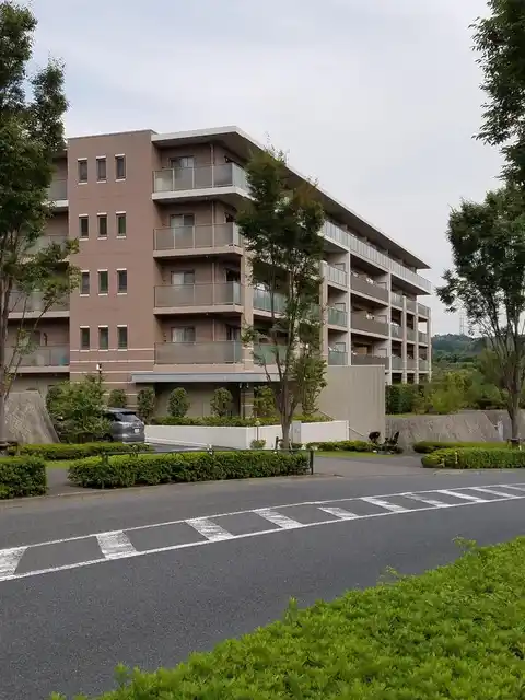 クレヴィア若葉台パークナード二番館