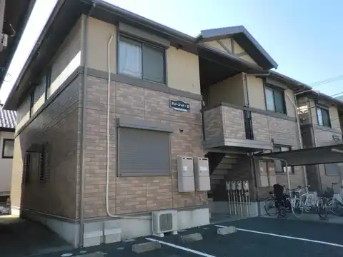 スリーシャトー