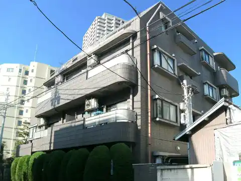 パレスアルピナ