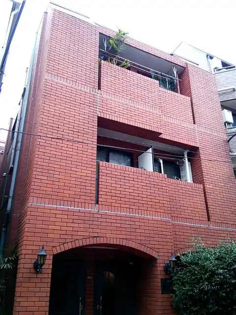 ファミールヤノ