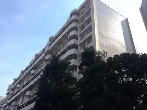 昭島つつじが丘ハイツ北住宅21号棟