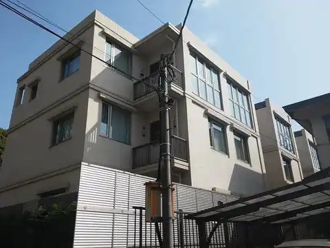 ヴェレーナ国立大学通り