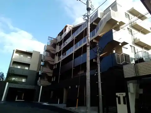 レーベン横濱片倉町
