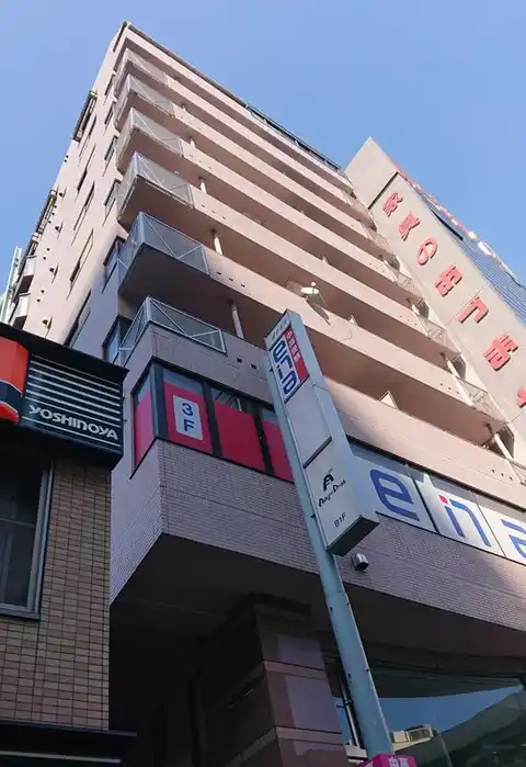 M.Iビル