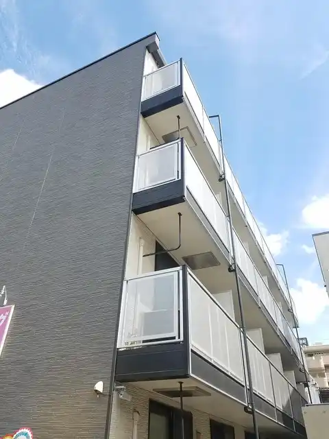 レオパレス前里