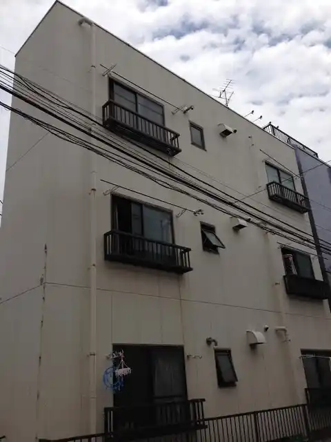 アドニス