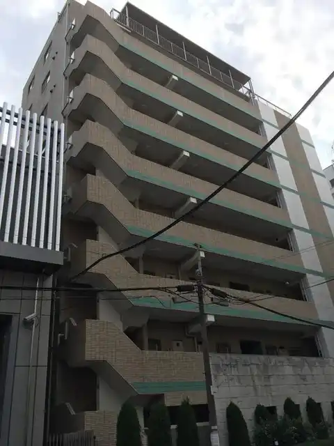 ドマーニ両国