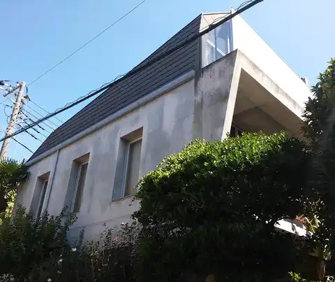 YHOUSE