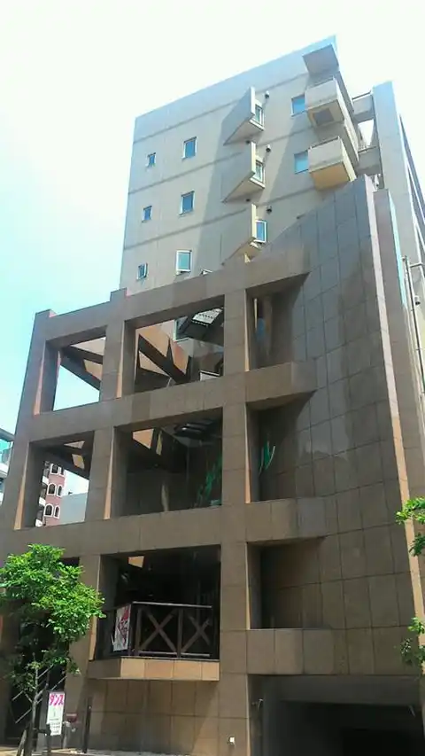 WING COURT