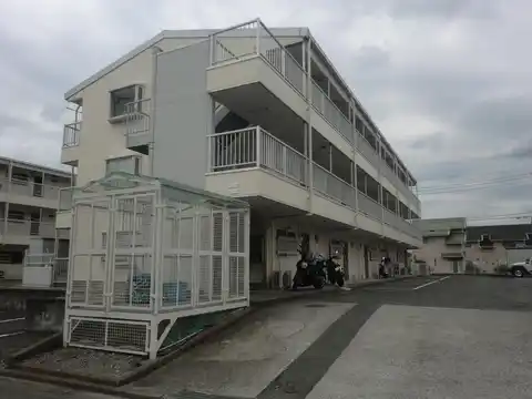 グラスリバーマンション A