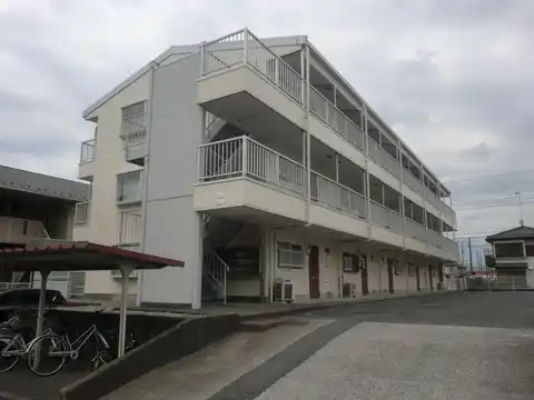 グラスリバーマンション B