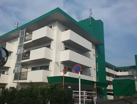 メゾンウラシマ