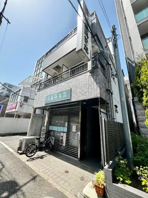 メゾンタケシン
