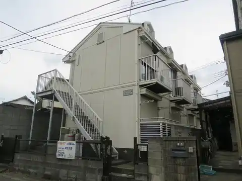ネオフラッツ三山
