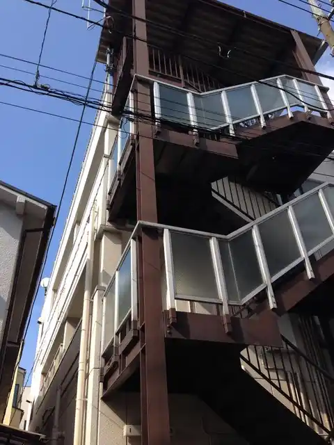 ファミール中川