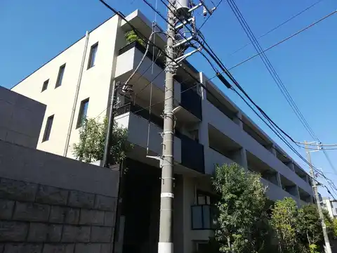 グランドメゾン西原三丁目