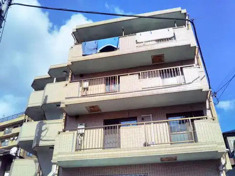 ラヴィ市川