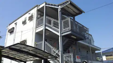 ミドルハウス