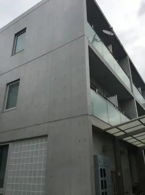 クレシェンテ・J