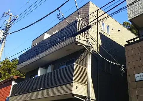 トライデンス