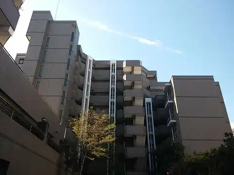 ゴコウ・エテルナーレB棟