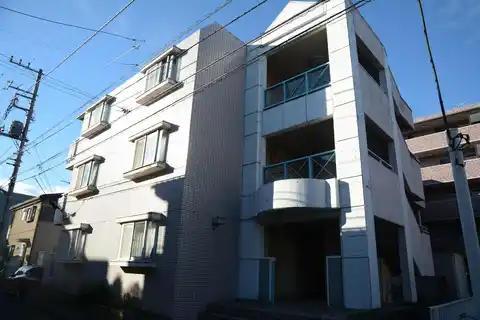 フローレス中原