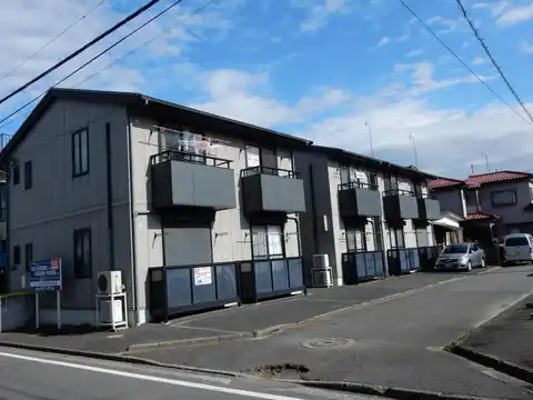 リラ・タキシマ