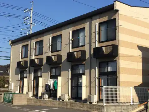 レオパレスフローラリア II